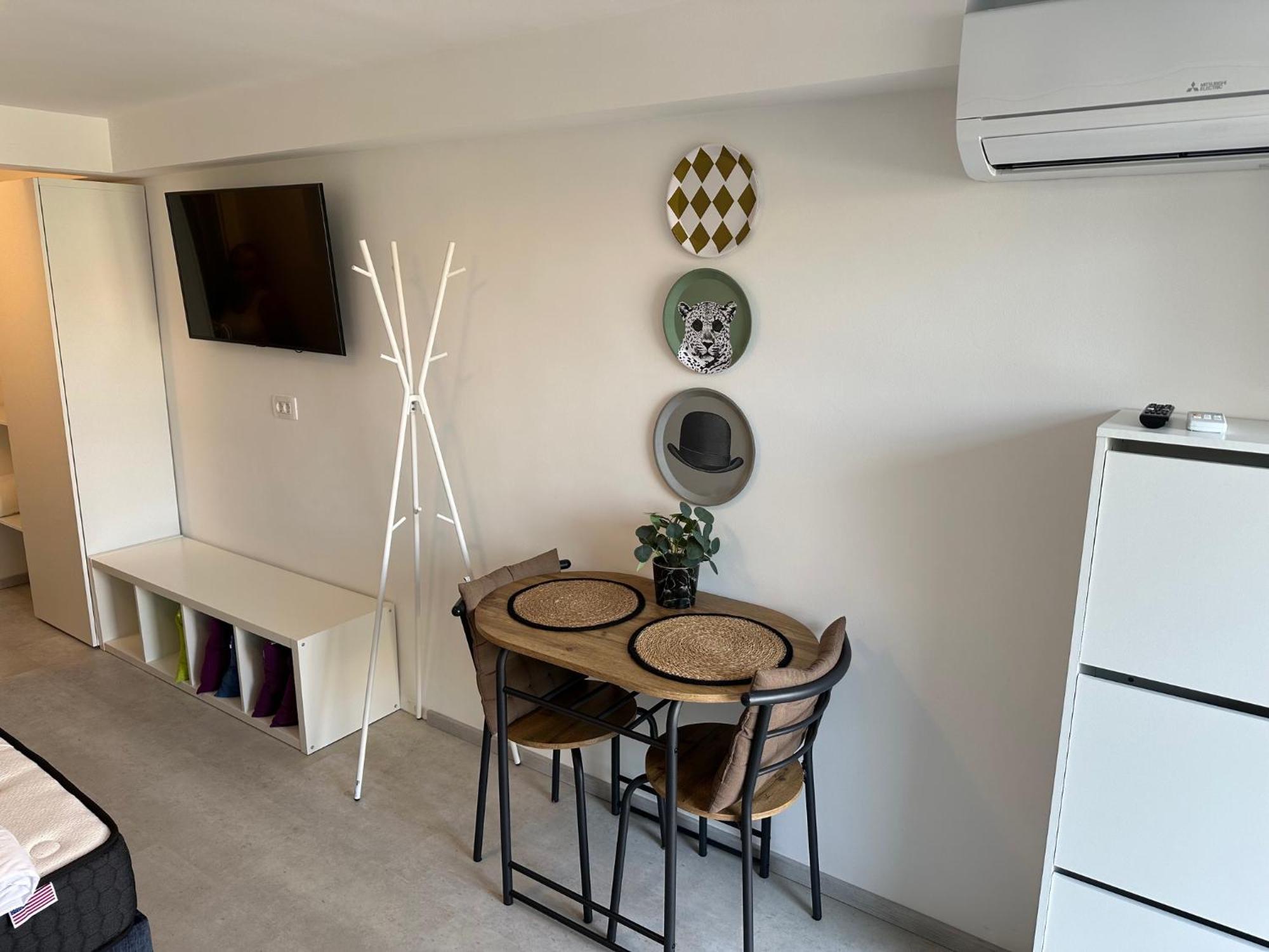 Abby Apartment โคเปร์ ภายนอก รูปภาพ